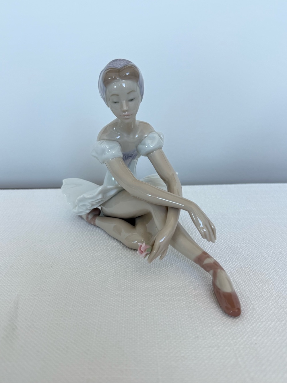 Lladro Rose Ballet Number 5919 Excellent Condition in Original Box - Picture 2 of 15